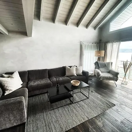 Villa The Lakeview *