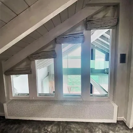 The Lakeview Villa *