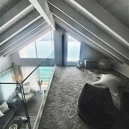Villa The Lakeview